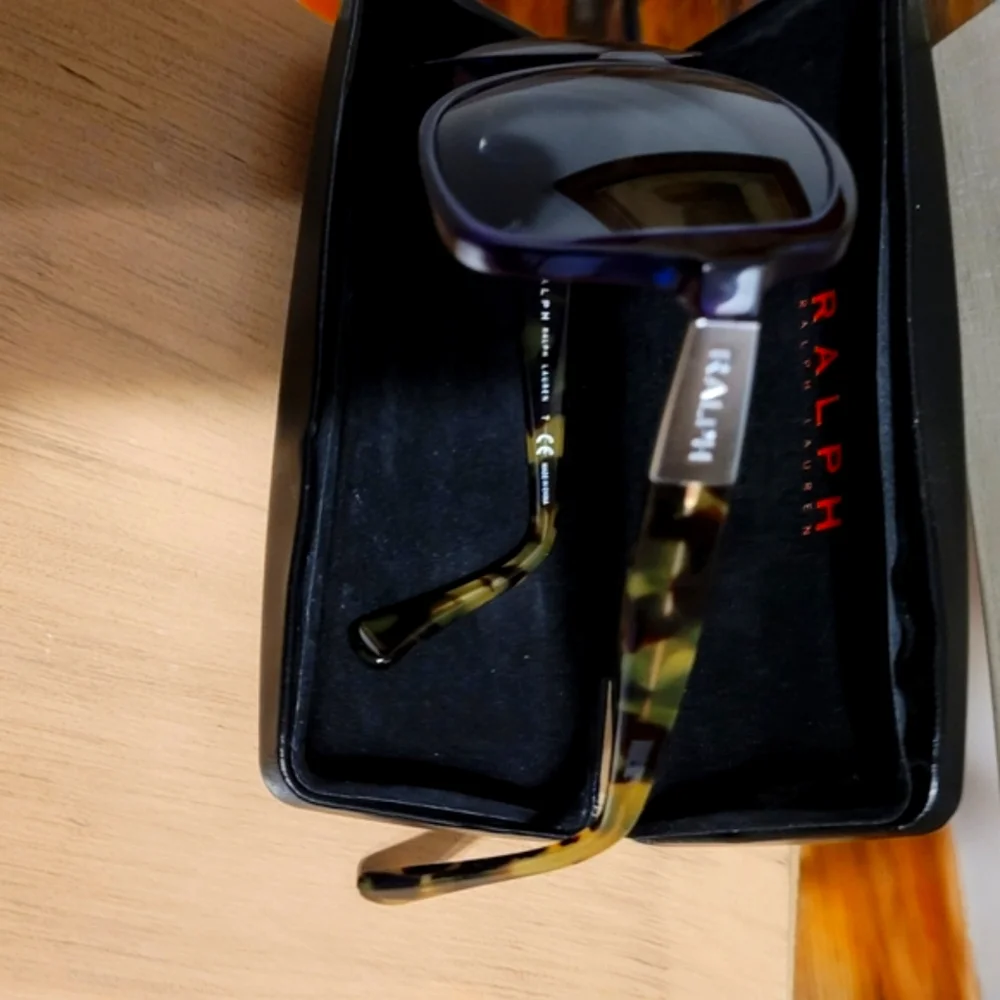 NWOT / RALPH LAUREN Ladies Glasses